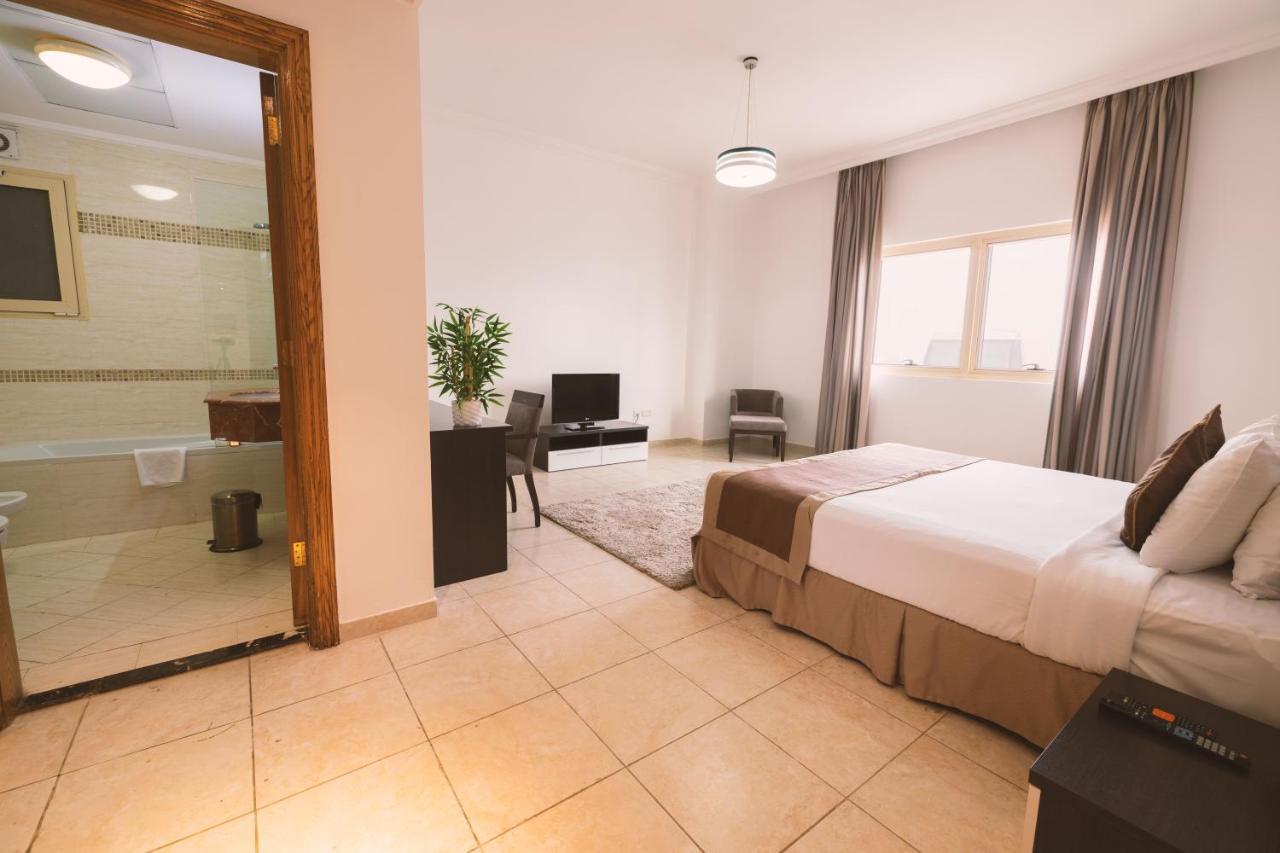 Magnum Hotel & Suites West Bay 多哈 外观 照片