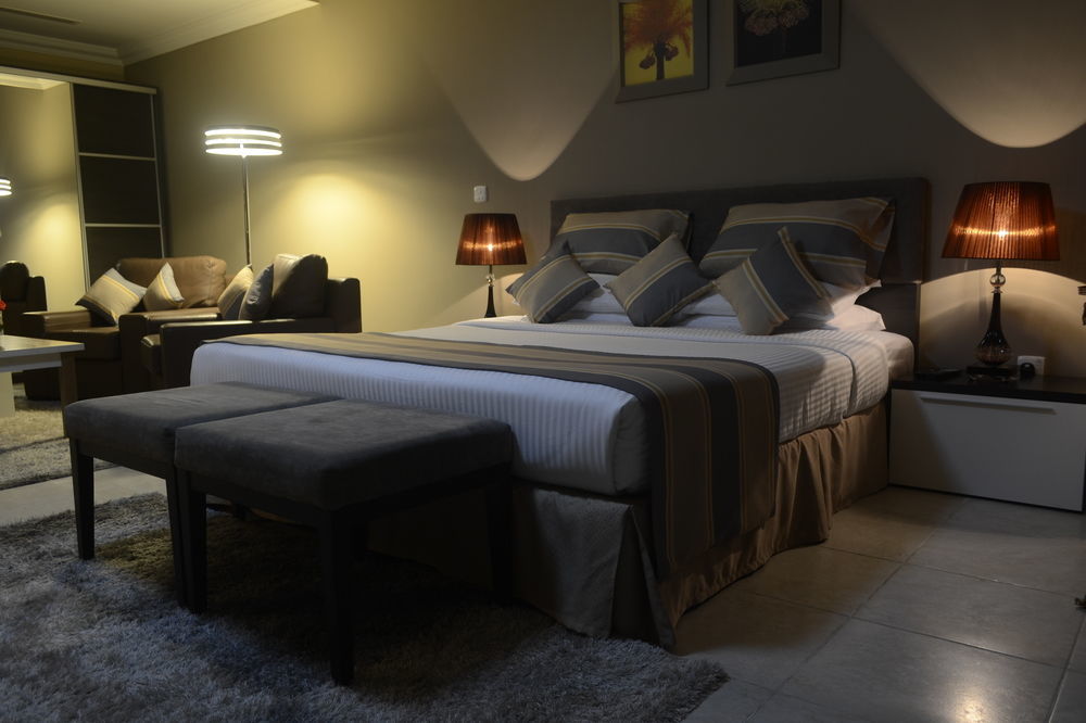 Magnum Hotel & Suites West Bay 多哈 外观 照片